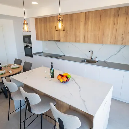 Camporosso Serpentine Apartament